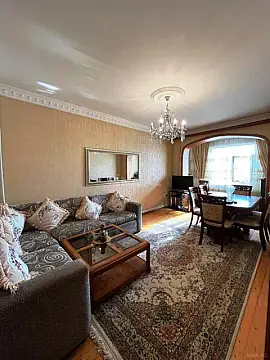 Satılır 4 otaqlı mənzil 110 m²