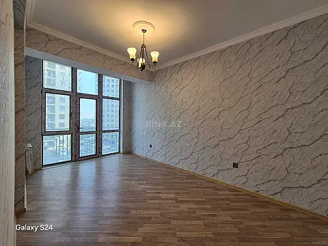 Satılır 3 otaqlı mənzil 115 m²