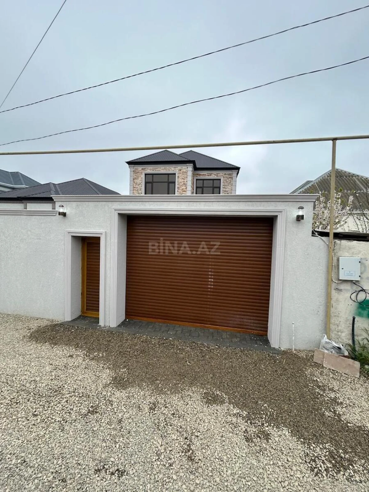 Satılır 4 otaqlı həyət evi 160 m²