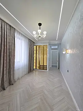 Satılır 4 otaqlı mənzil 160 m²