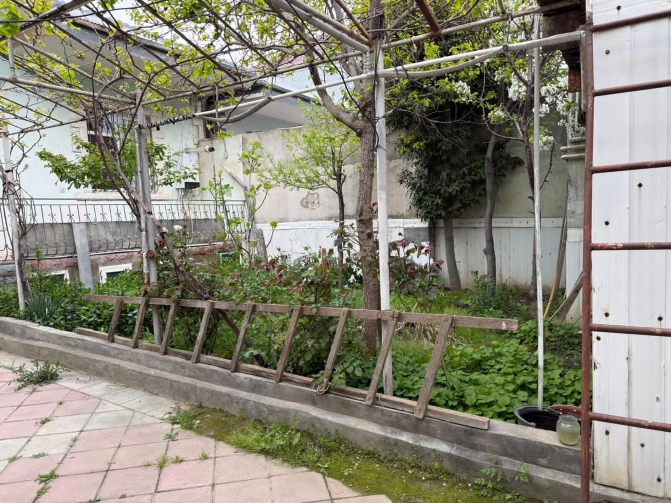 Satılır 3 otaqlı həyət evi 95 m²