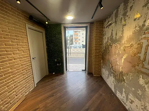 Kirayə verilir obyekt 12 m²