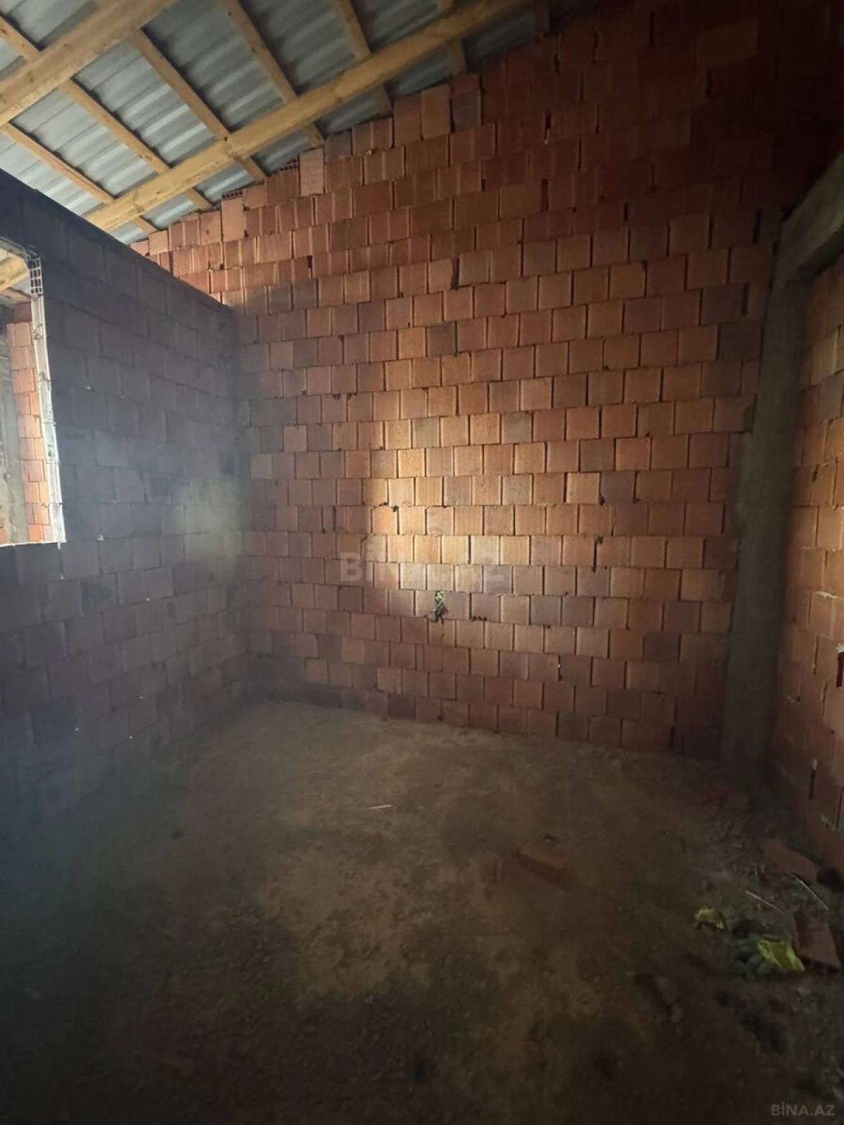 Satılır 1 otaqlı mənzil 57 m²