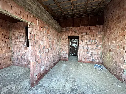 Satılır 1 otaqlı mənzil 57 m²