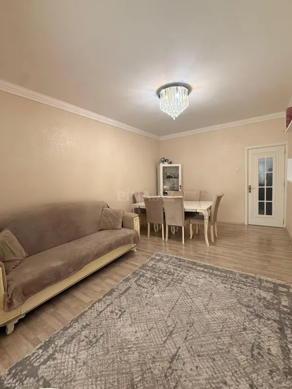 Satılır 3 otaqlı mənzil 70 m²