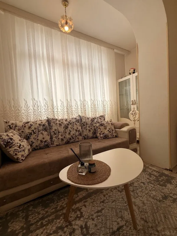 Satılır 3 otaqlı mənzil 70 m²
