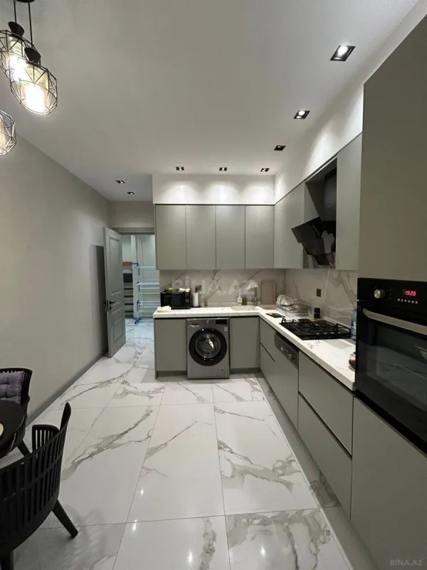 Kirayə verilir 2 otaqlı mənzil 100 m²
