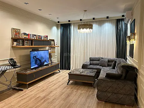 Kirayə verilir 2 otaqlı mənzil 100 m²