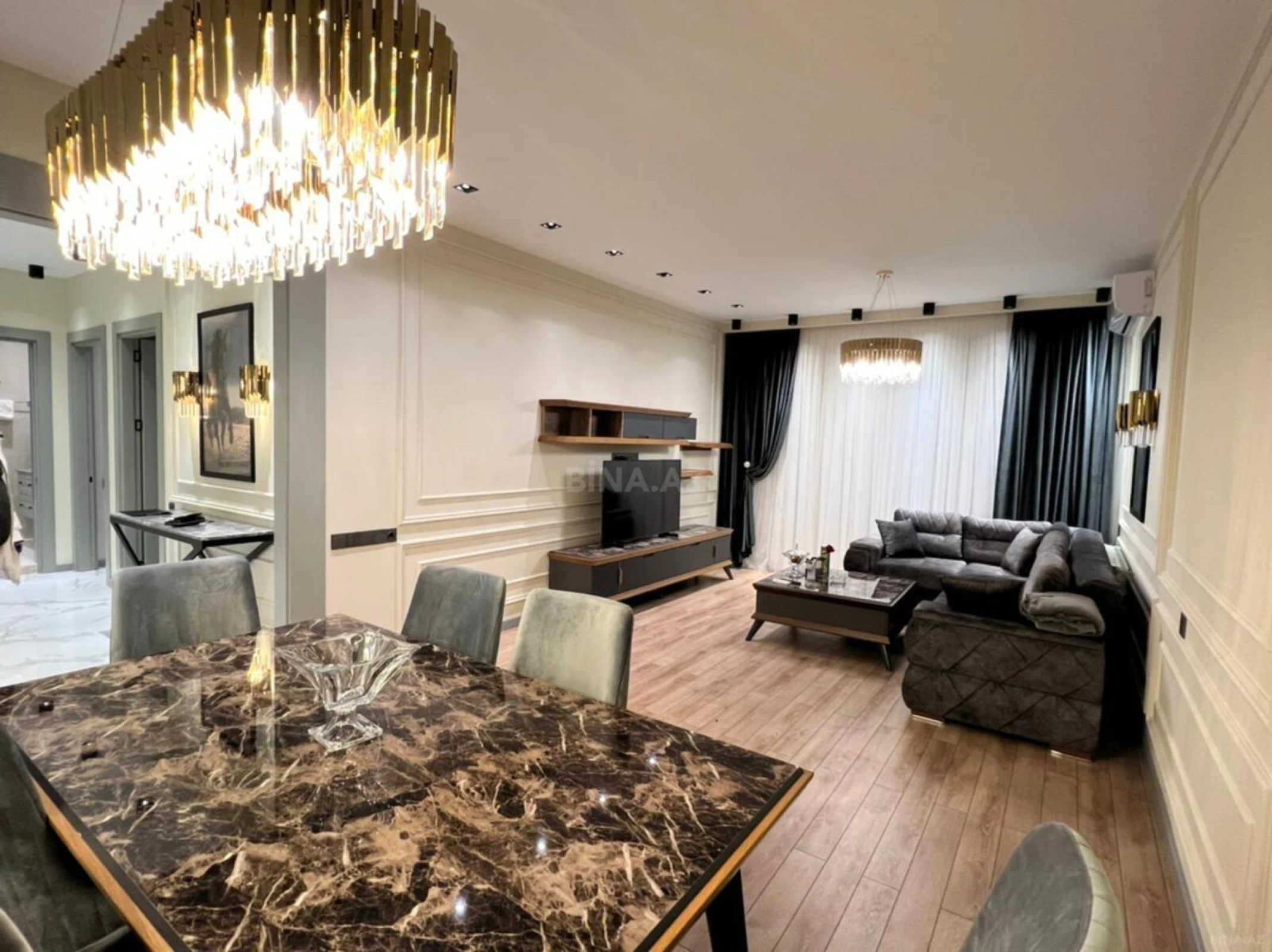 Kirayə verilir 2 otaqlı mənzil 100 m²
