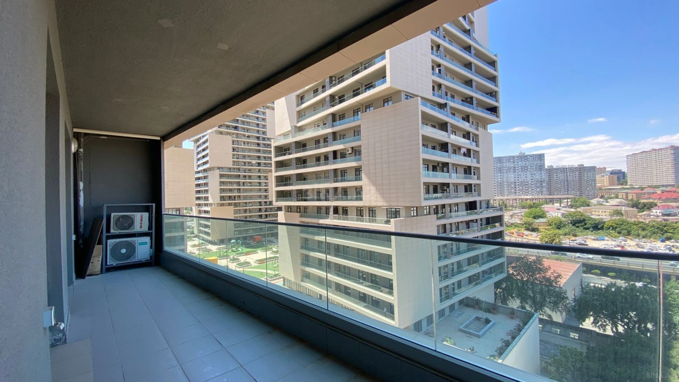 Kirayə verilir 3 otaqlı mənzil 150 m²