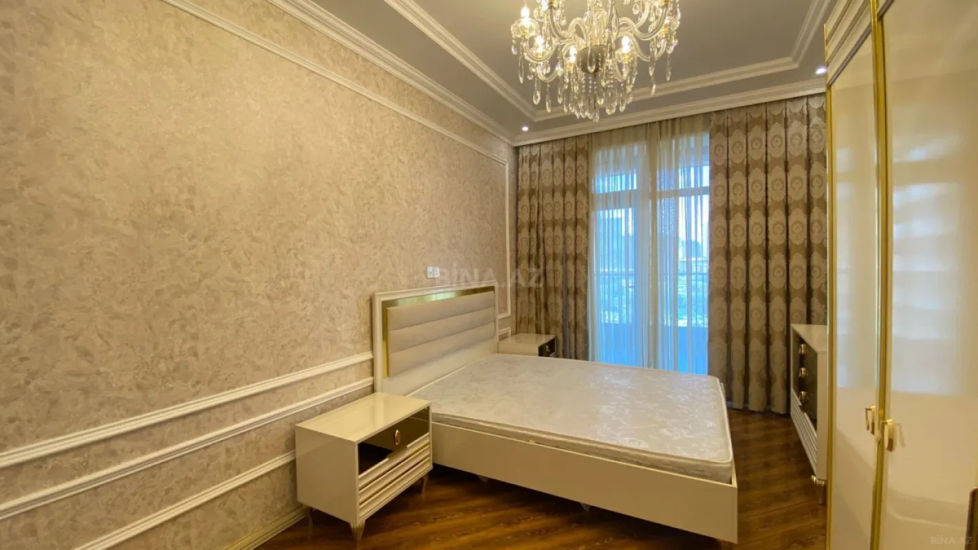 Kirayə verilir 3 otaqlı mənzil 150 m²