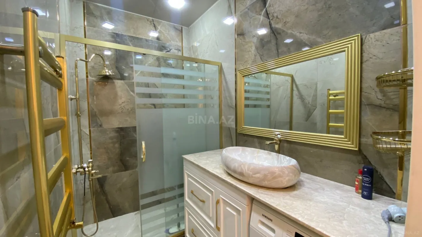 Kirayə verilir 3 otaqlı mənzil 150 m²