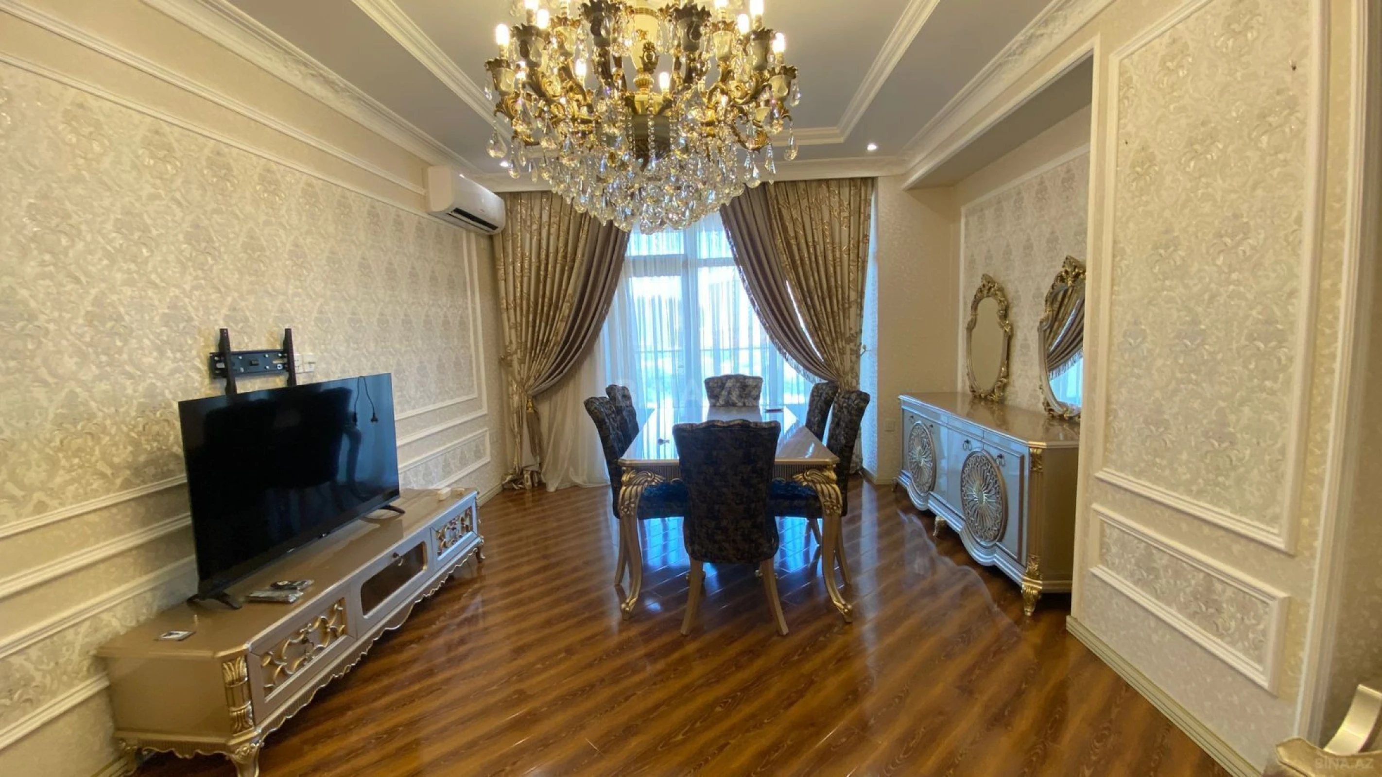 Kirayə verilir 3 otaqlı mənzil 150 m²