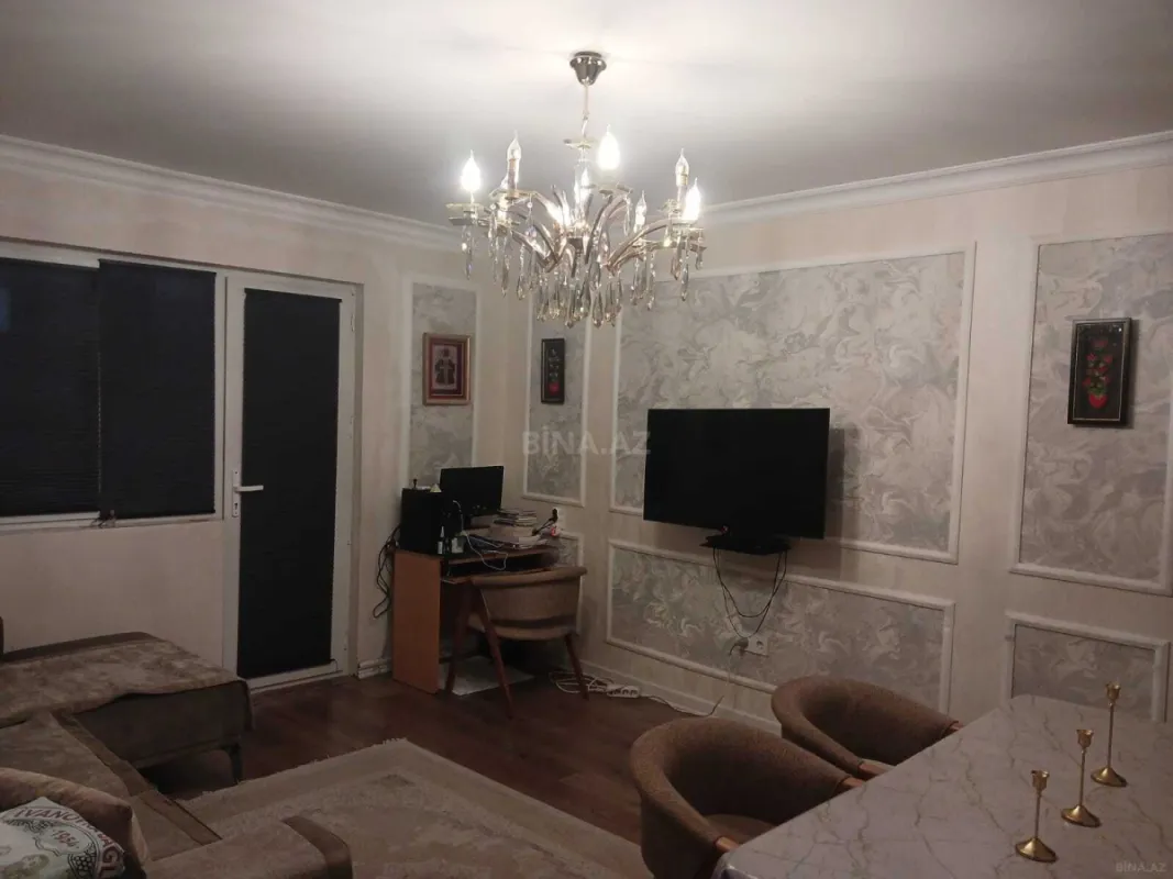 Satılır 5 otaqlı mənzil 100 m²