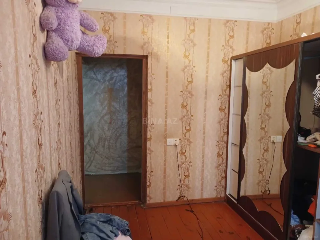 Satılır 5 otaqlı mənzil 100 m²