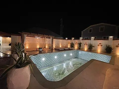 Satılır 7 otaqlı həyət evi 360 m²