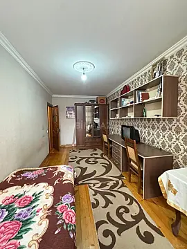 Satılır 4 otaqlı mənzil 85 m²