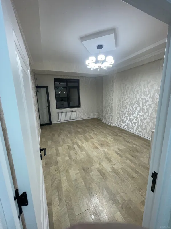 Satılır 2 otaqlı mənzil 68 m²