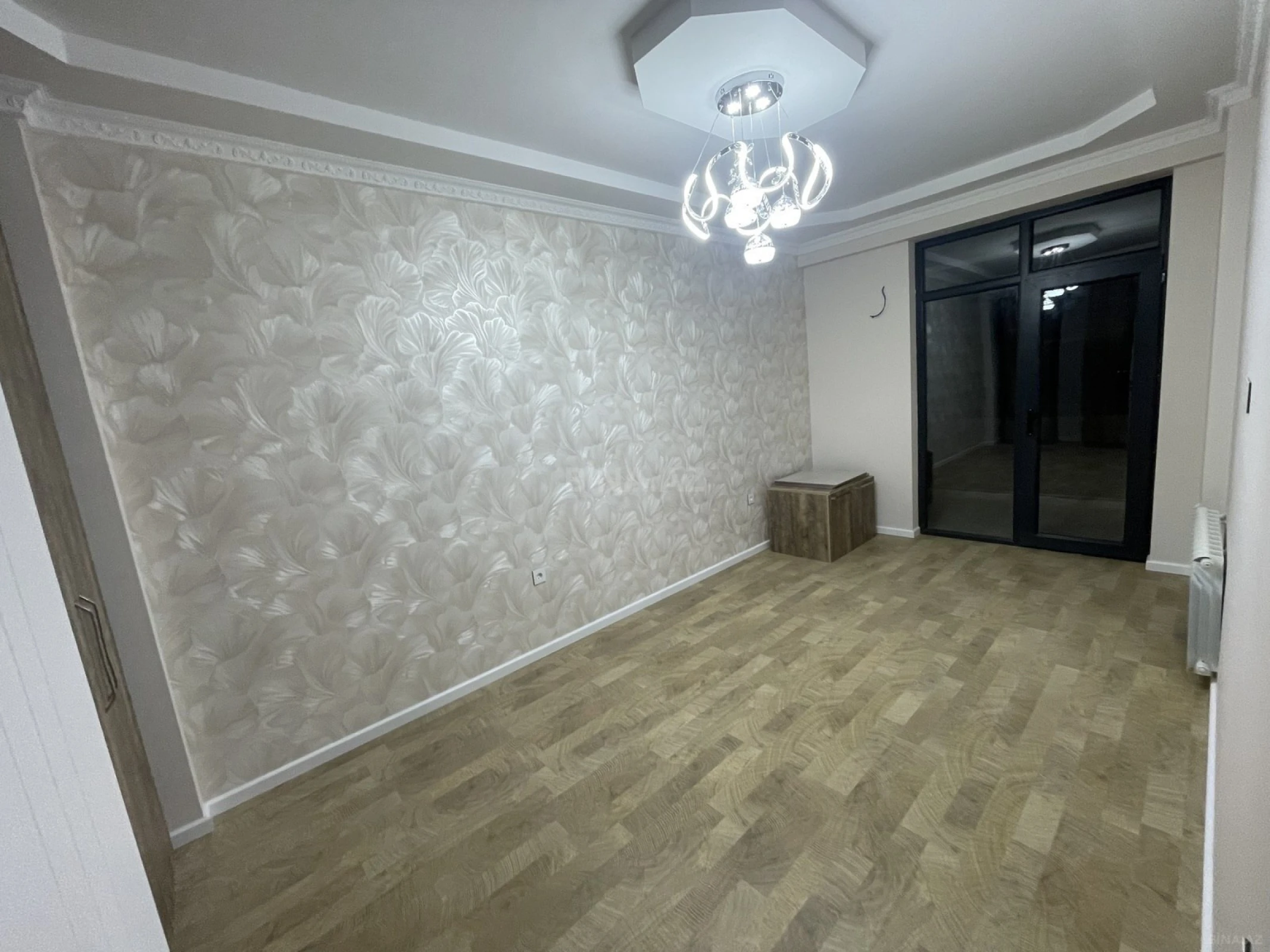 Satılır 2 otaqlı mənzil 68 m²