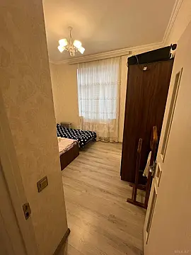 Kirayə verilir 2 otaqlı mənzil 65 m²