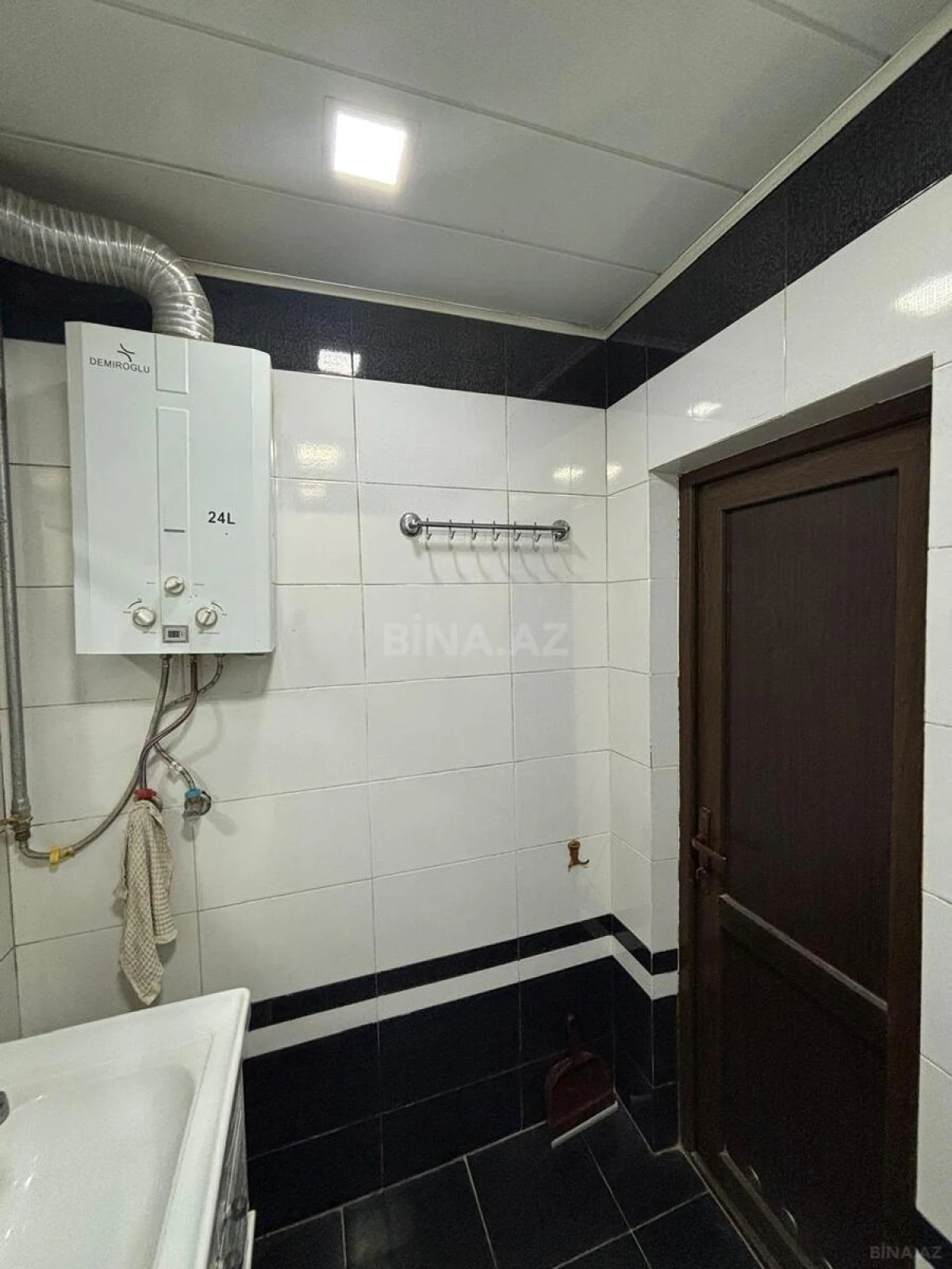 Satılır 2 otaqlı mənzil 65 m²