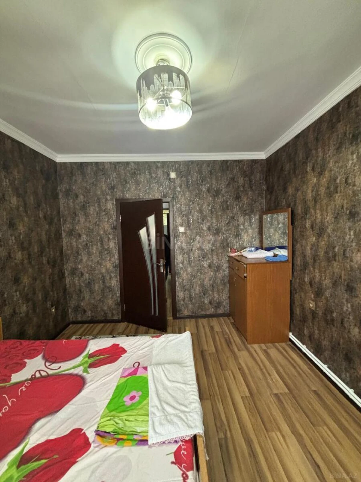 Satılır 2 otaqlı mənzil 65 m²