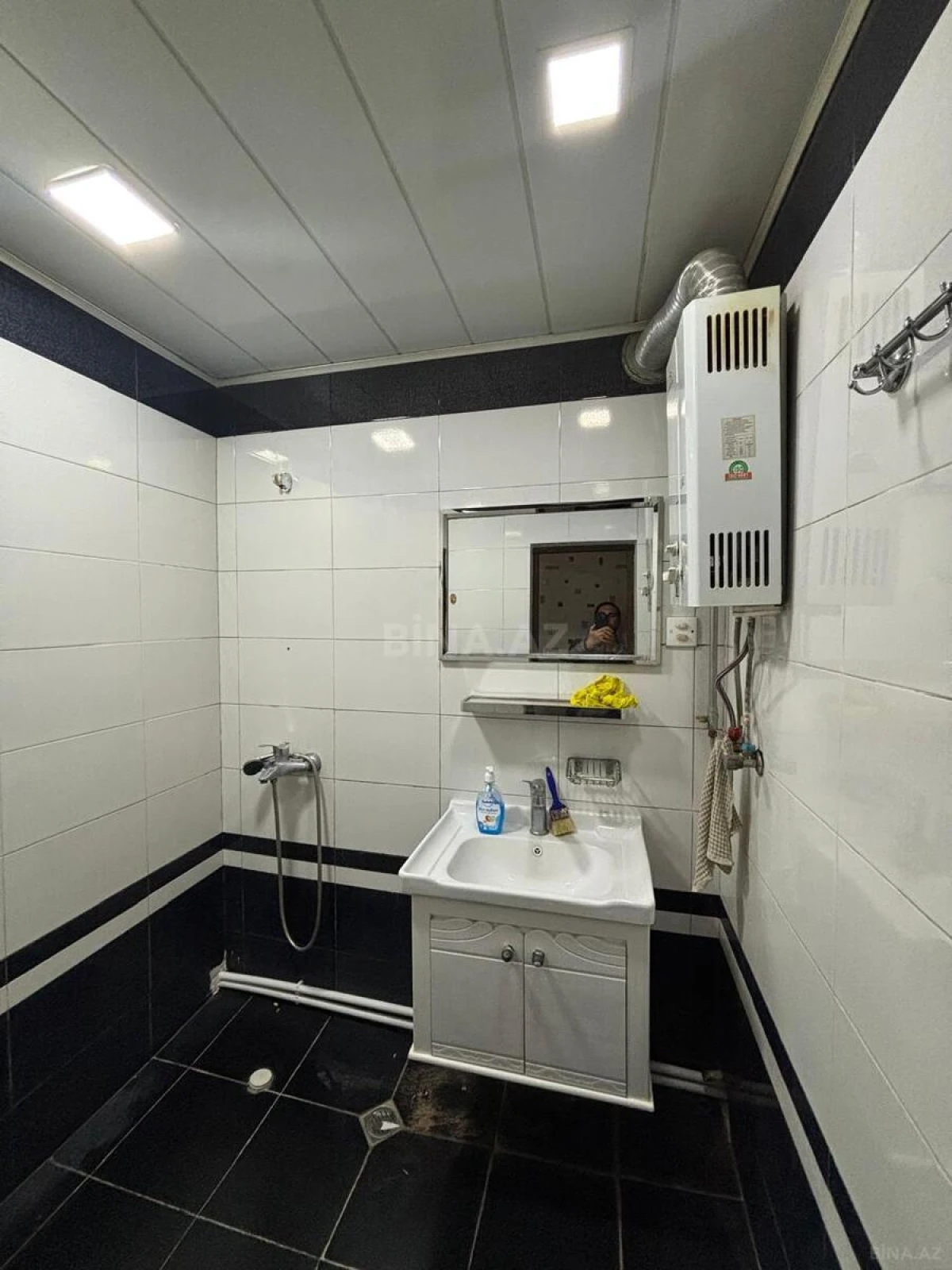 Satılır 2 otaqlı mənzil 65 m²
