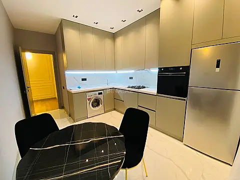 Kirayə verilir 3 otaqlı mənzil 100 m²