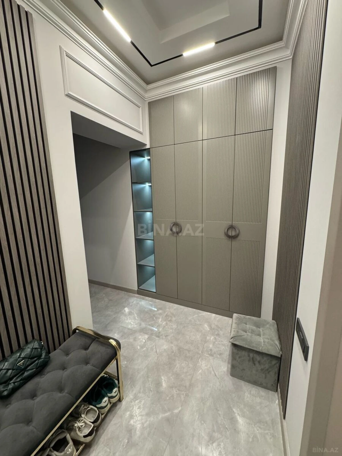 Satılır 3 otaqlı mənzil 100 m²