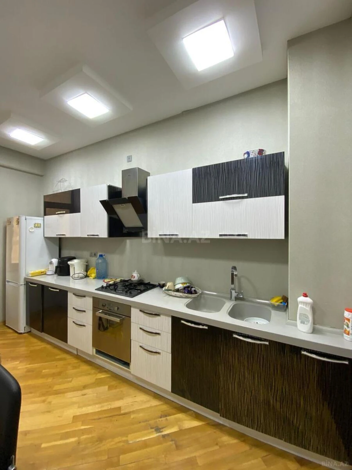 Kirayə verilir 3 otaqlı mənzil 120 m²