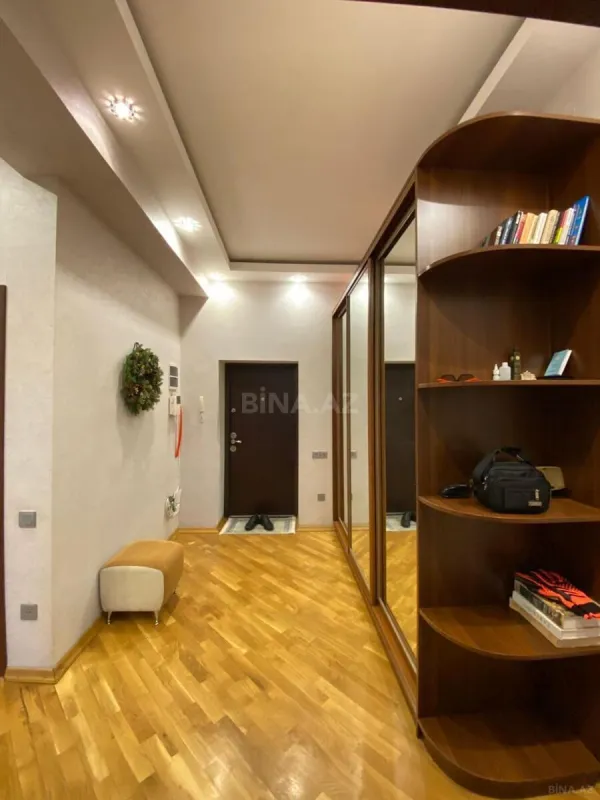 Kirayə verilir 3 otaqlı mənzil 120 m²