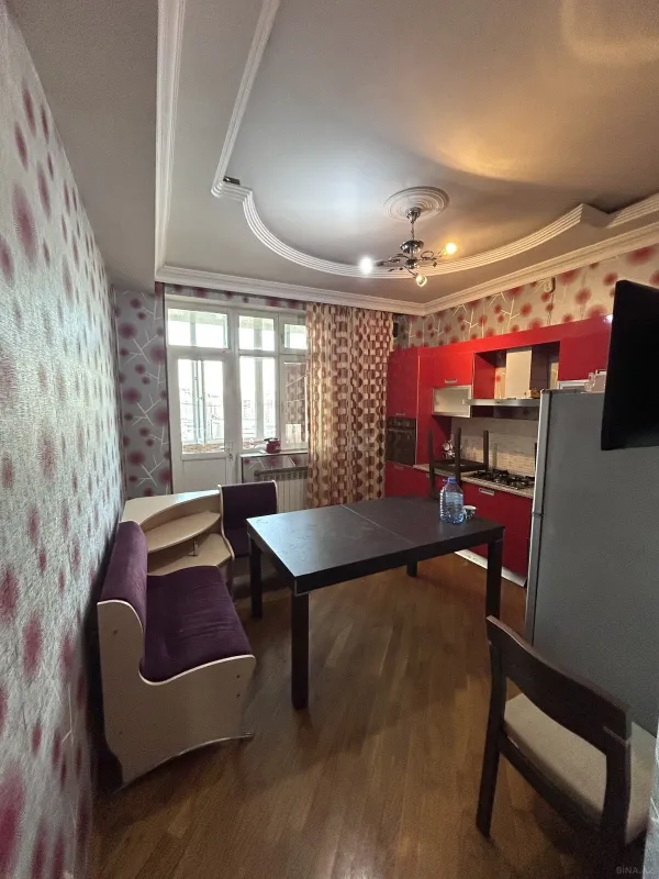 Kirayə verilir 3 otaqlı mənzil 100 m²