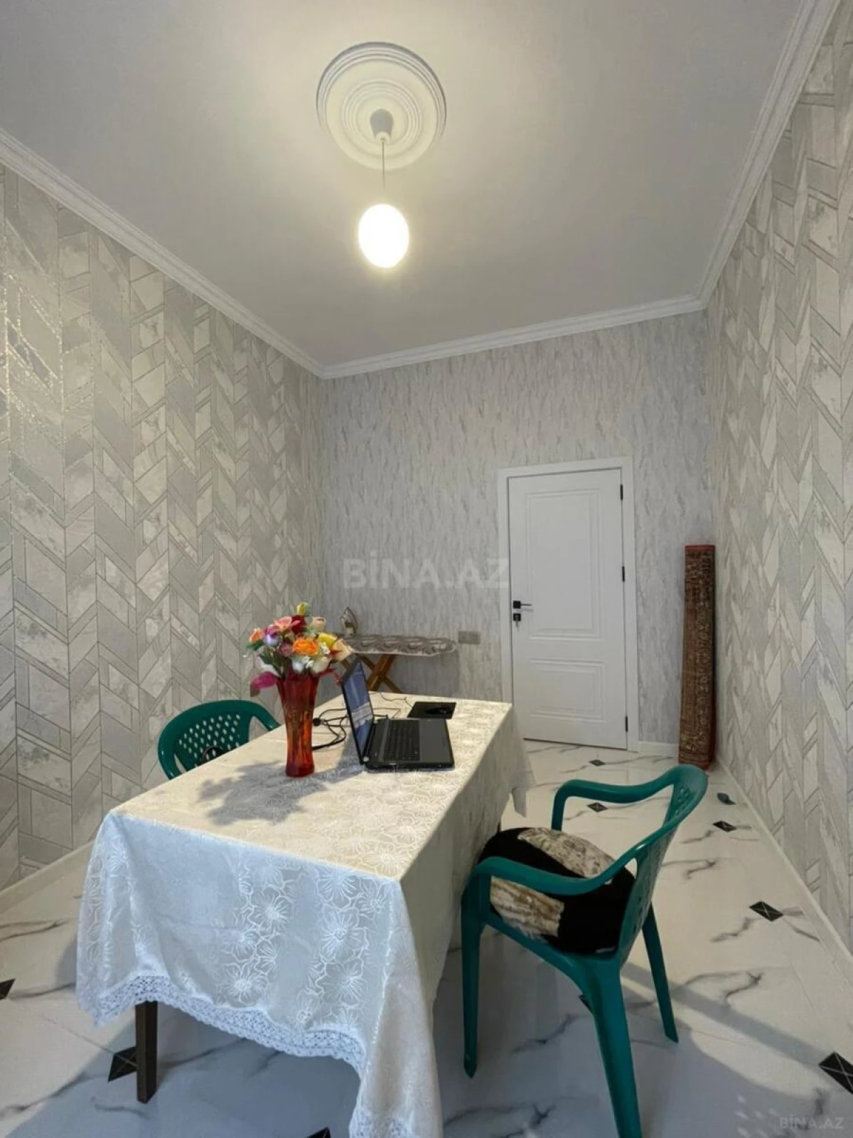 Satılır 4 otaqlı həyət evi 145 m²