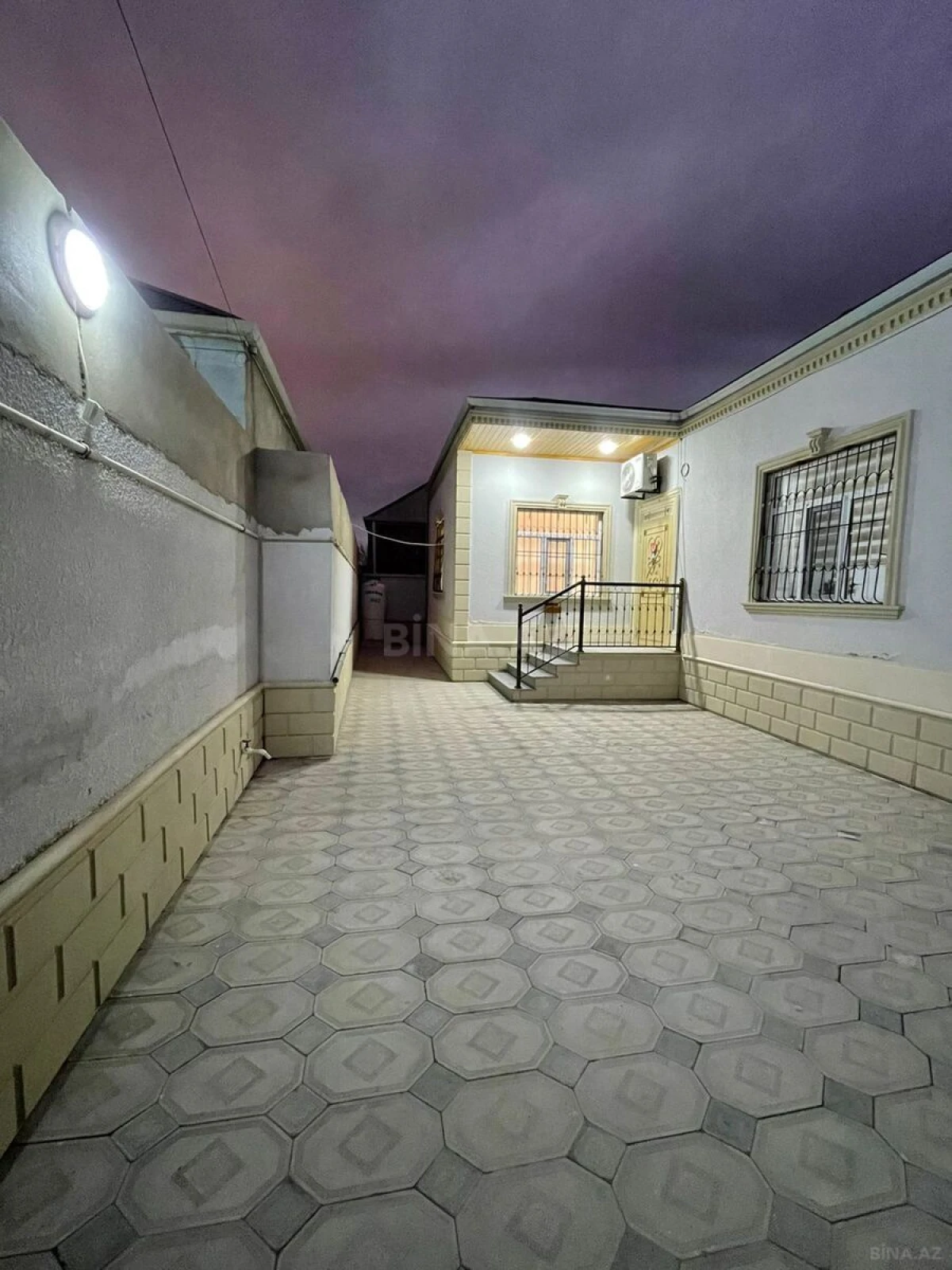 Satılır 4 otaqlı həyət evi 145 m²