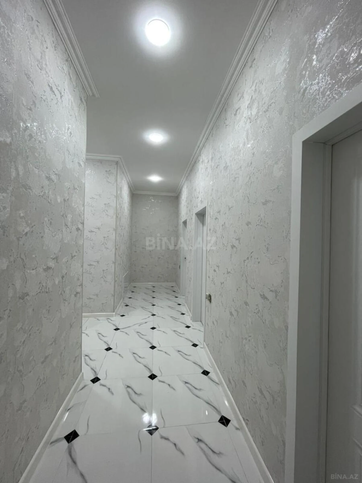 Satılır 4 otaqlı həyət evi 145 m²