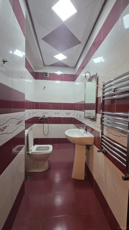Satılır 2 otaqlı mənzil 62 m²