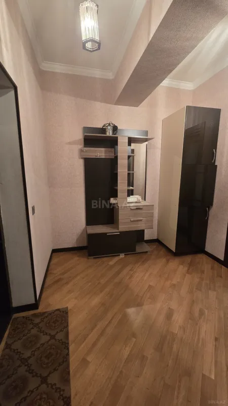 Satılır 2 otaqlı mənzil 62 m²