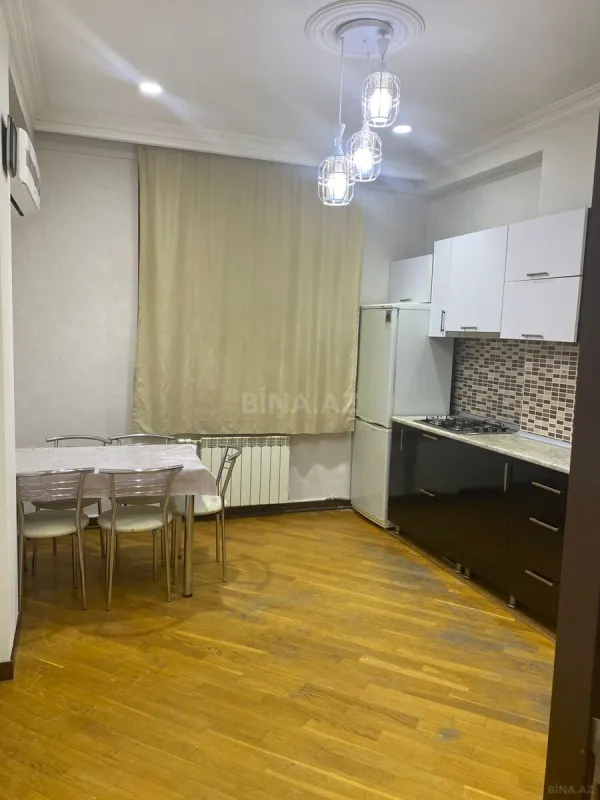 Kirayə verilir 2 otaqlı mənzil 58 m²