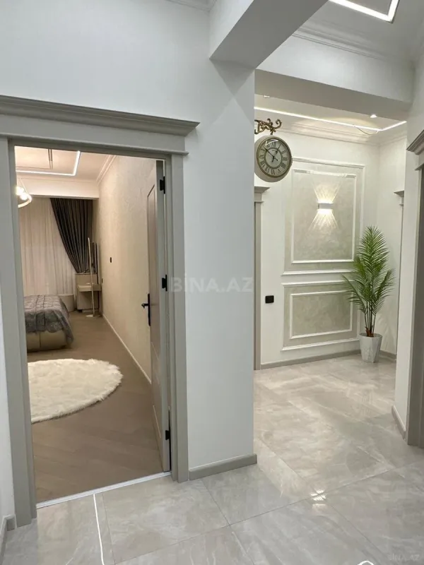 Satılır 3 otaqlı mənzil 104 m²