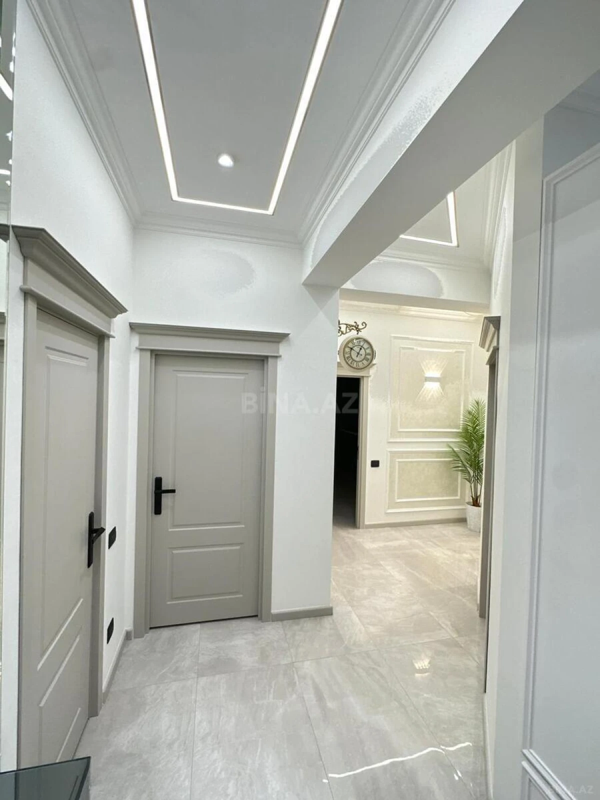 Satılır 3 otaqlı mənzil 104 m²