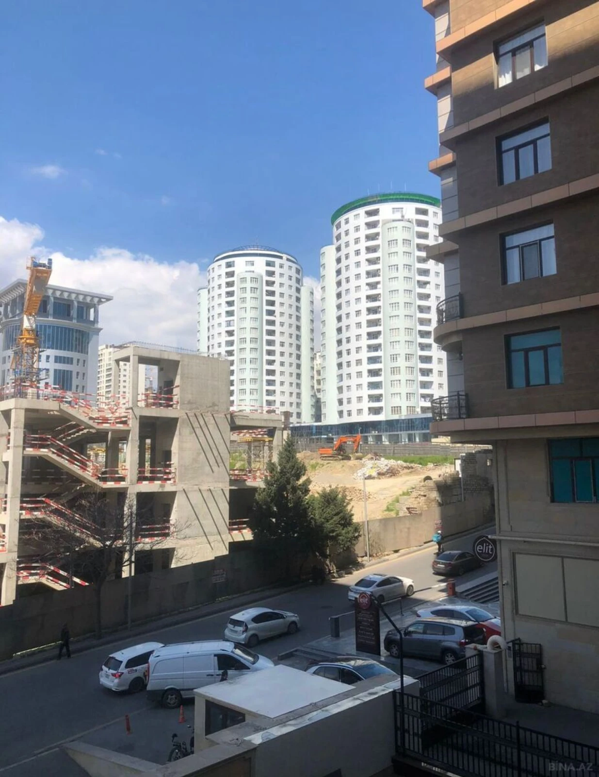 Kirayə verilir 2 otaqlı mənzil 55 m²