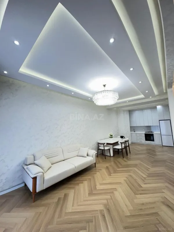 Satılır 3 otaqlı mənzil 107 m²