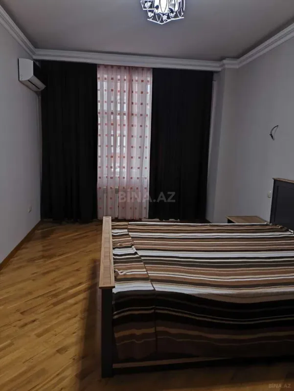Kirayə verilir 3 otaqlı mənzil 180 m²