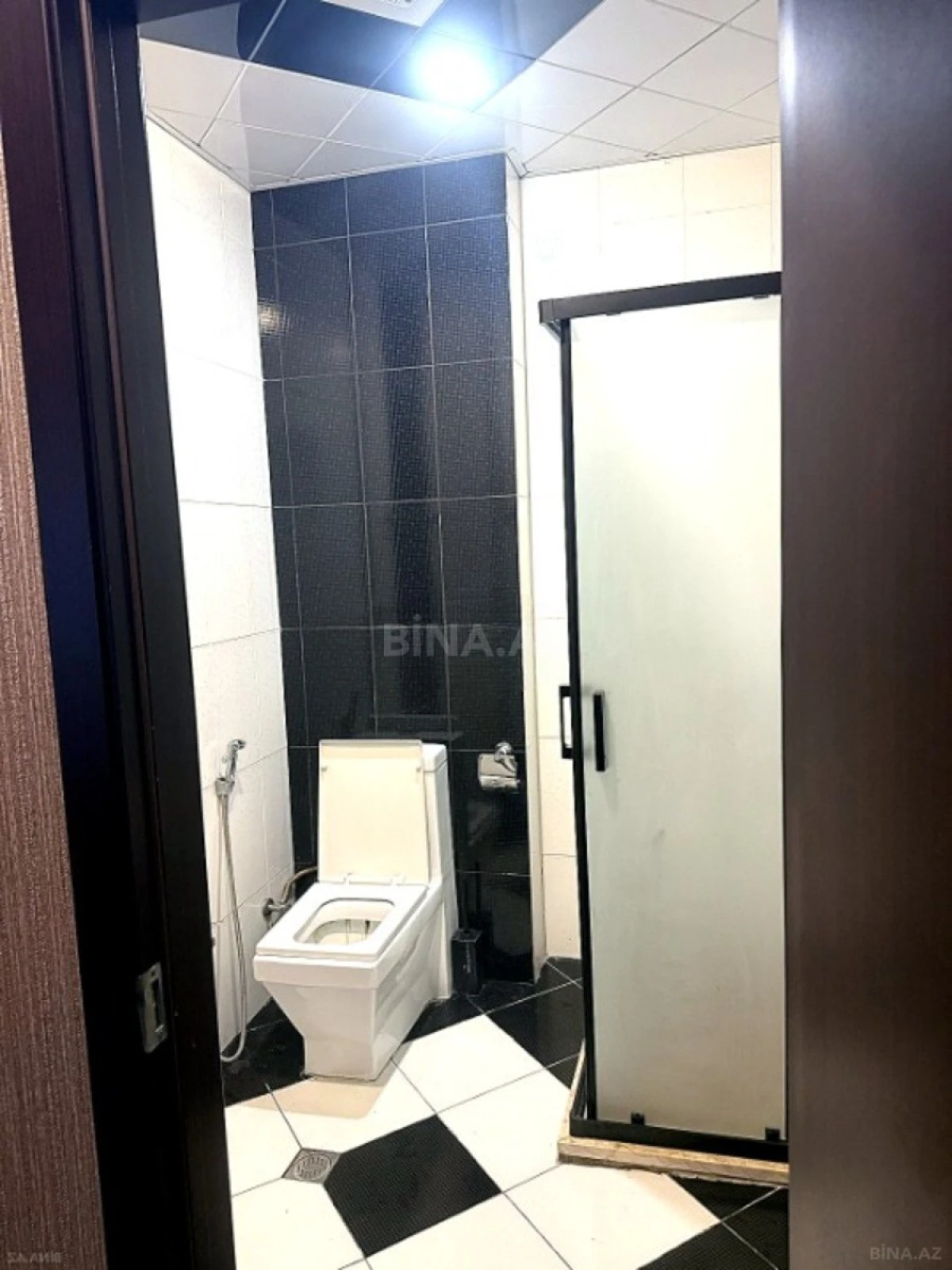Kirayə verilir 2 otaqlı mənzil 65 m²