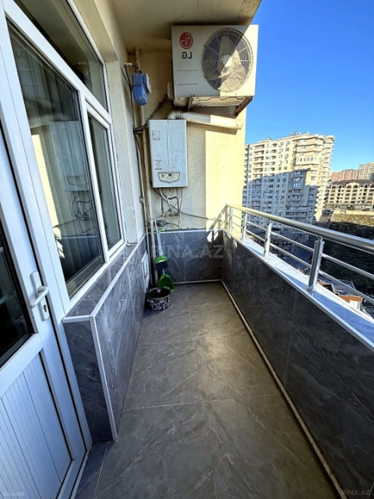 Kirayə verilir 2 otaqlı mənzil 65 m²