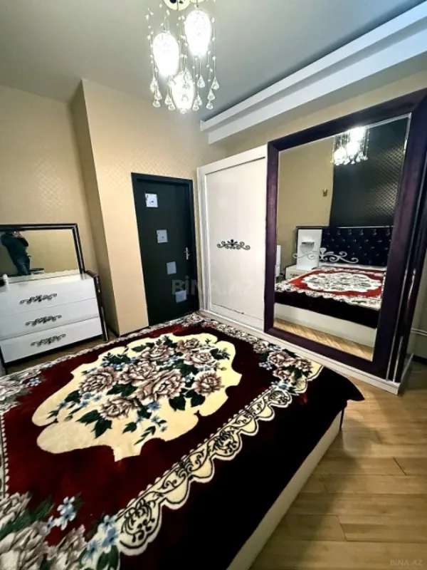 Kirayə verilir 2 otaqlı mənzil 65 m²