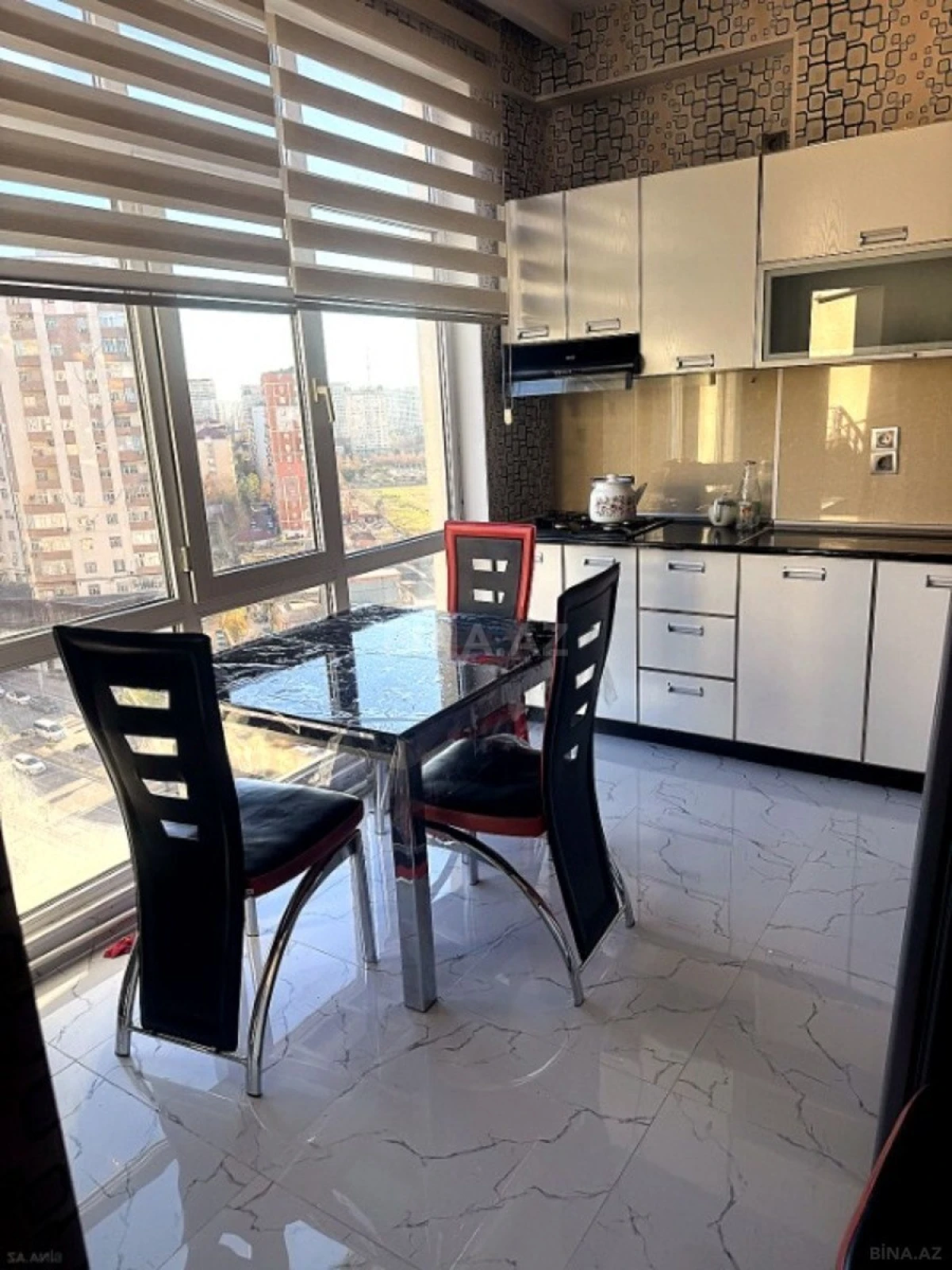 Kirayə verilir 2 otaqlı mənzil 65 m²