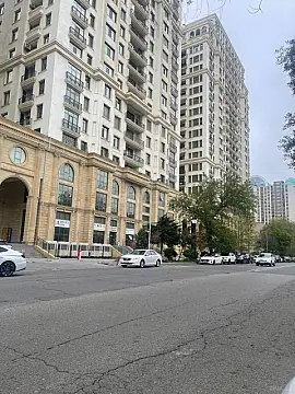 Satılır 3 otaqlı mənzil 155 m² — Bakı 3 otaq 155.00 m²