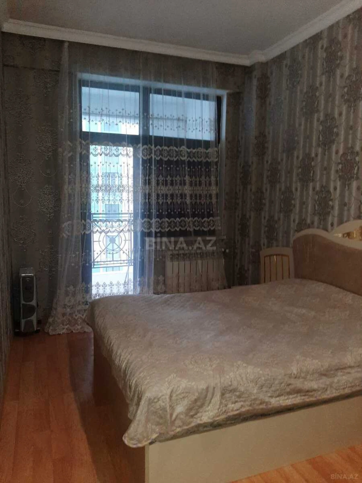Kirayə verilir 2 otaqlı mənzil 96 m²