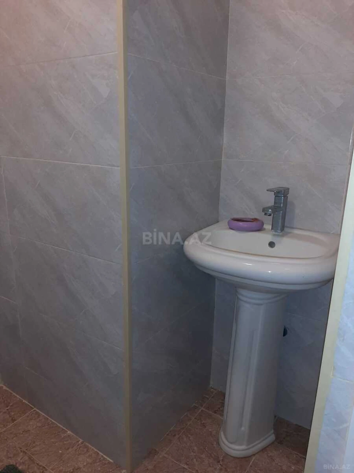 Kirayə verilir 2 otaqlı mənzil 96 m²